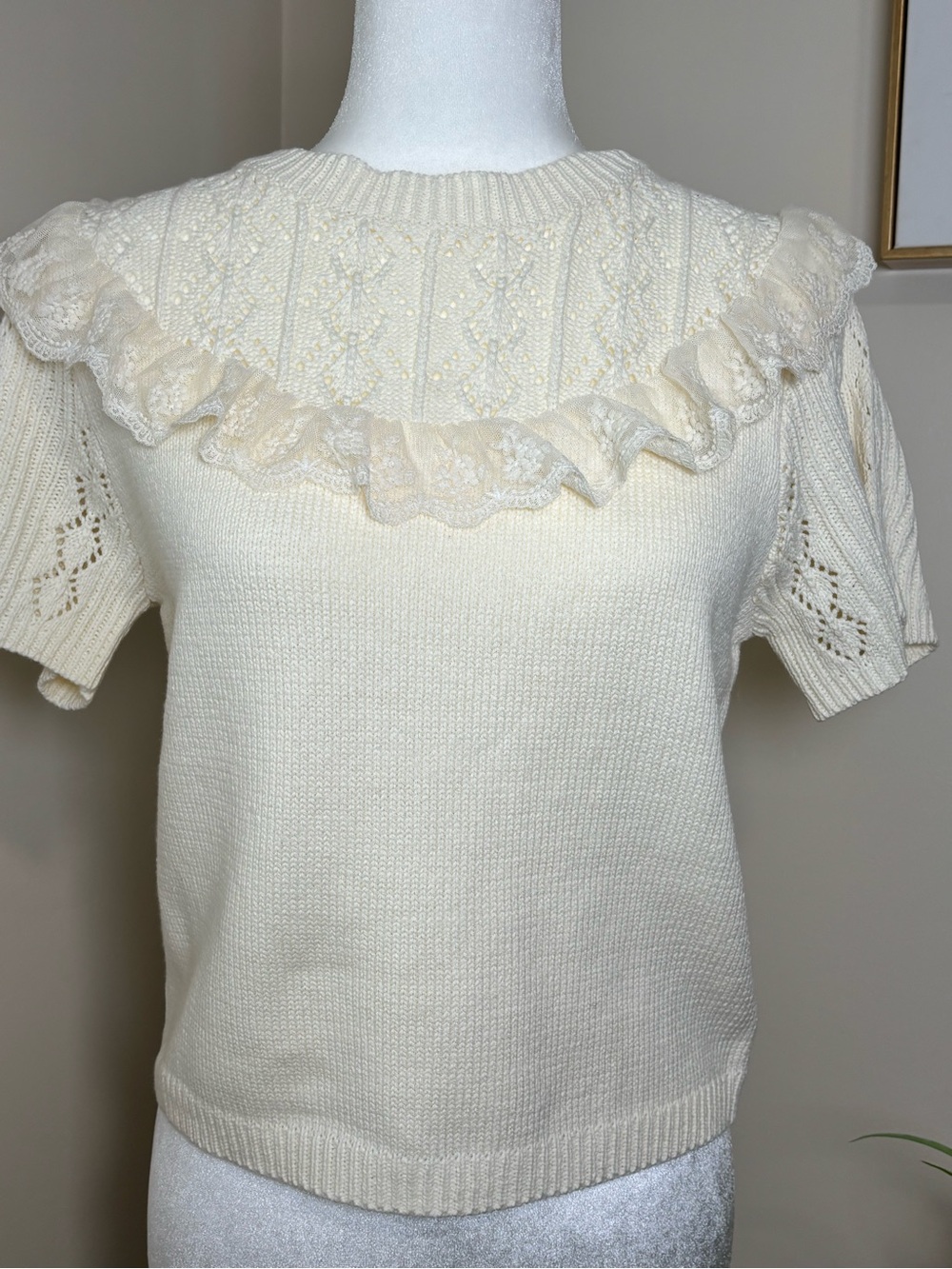 Lovlov boutique knit top cream small NWOT